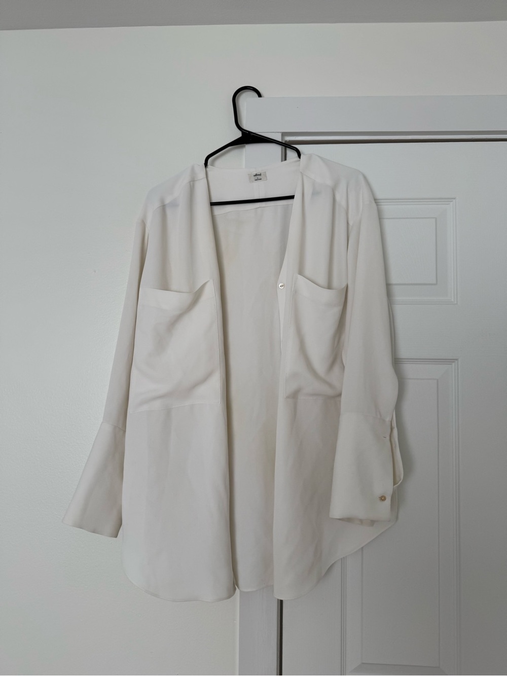 off-white Wilfred by Aritzia lightweight button-up shirt